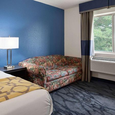 Baymont By Wyndham Swanton Hotel Exterior photo